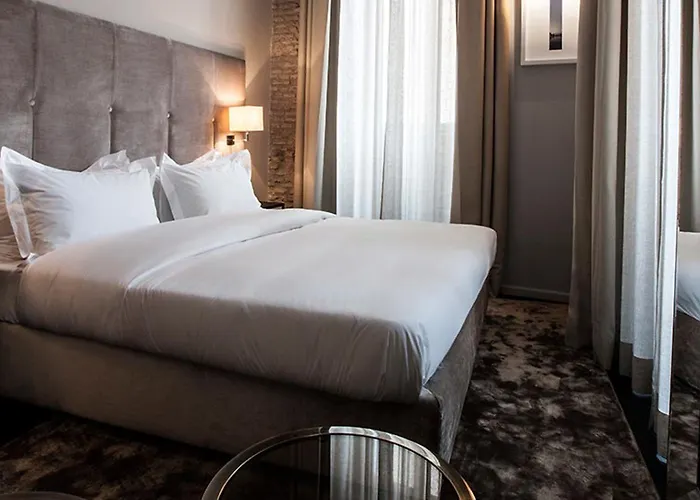 Dom - Preferred & Hotel